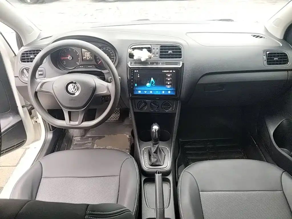 Volkswagen Polo — миниатюра 10