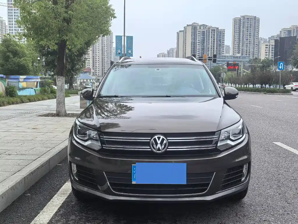 Volkswagen Tiguan — миниатюра 2