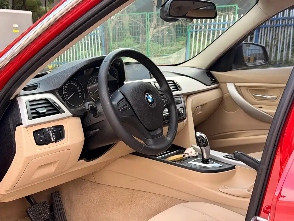 BMW 3 Series — миниатюра 8
