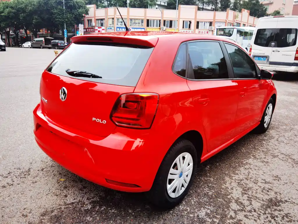 Volkswagen Polo — миниатюра 6