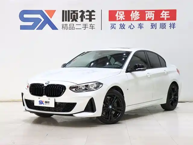 BMW 1 SERIES