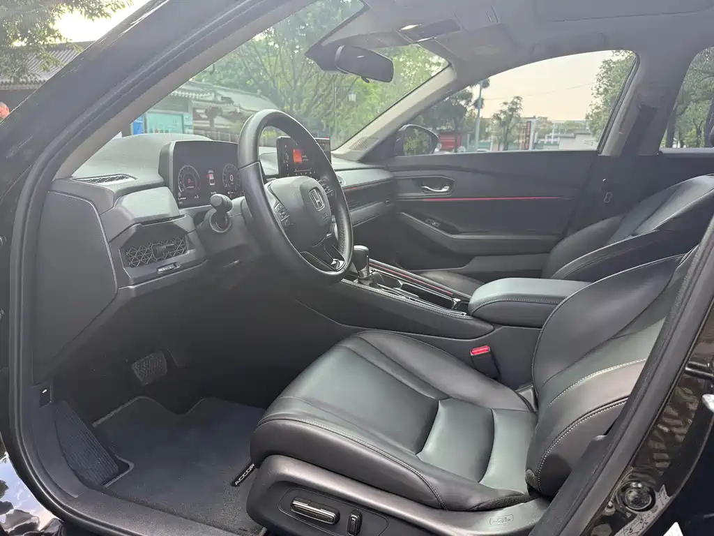 Honda Accord — миниатюра 4
