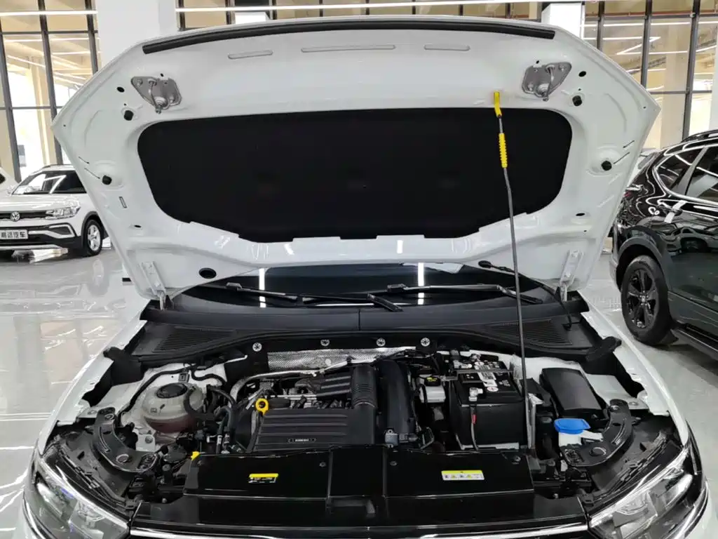 Volkswagen T-Roc — миниатюра 20