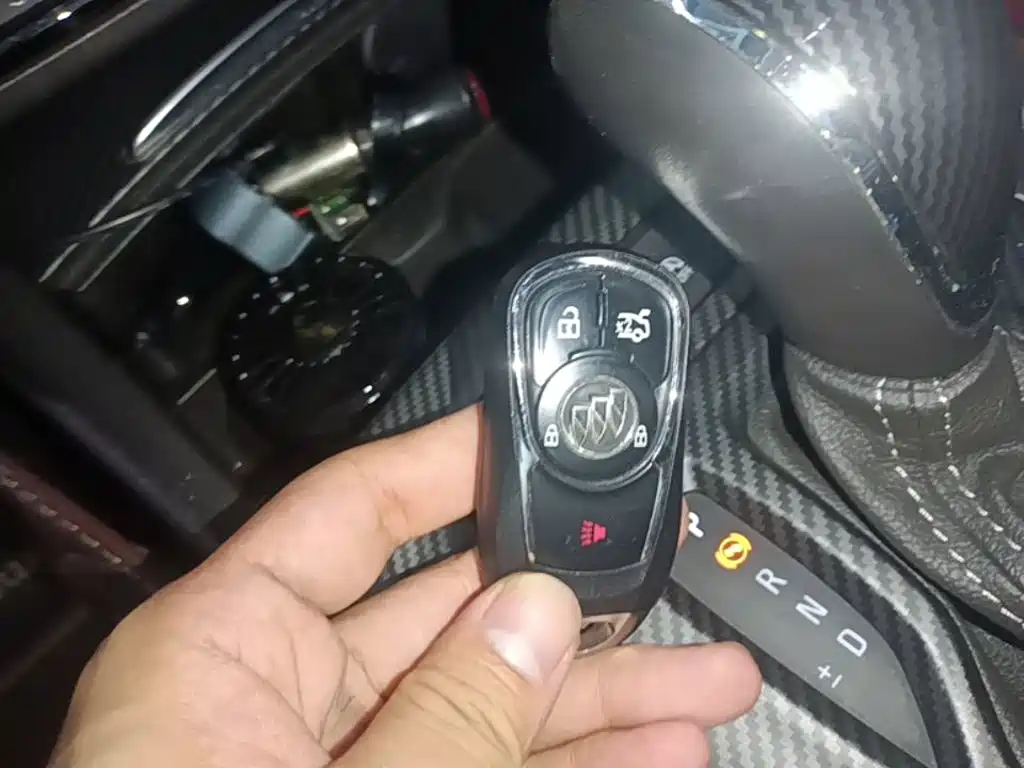 Buick Regal — миниатюра 9