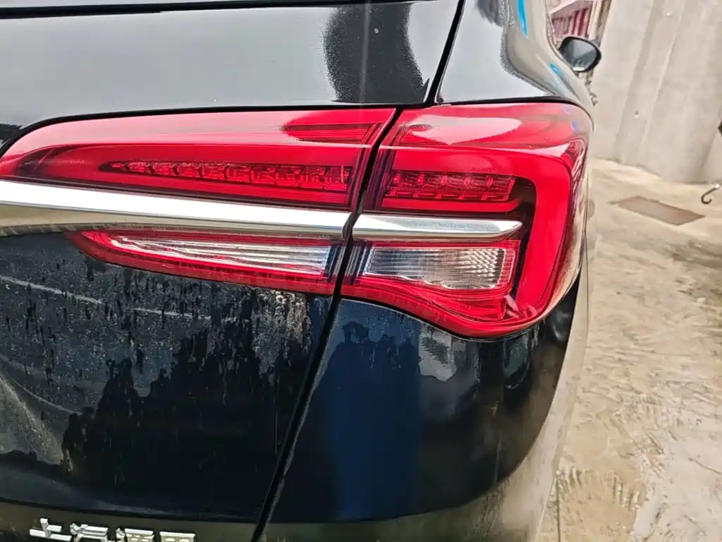 Buick Envision Plus — миниатюра 8