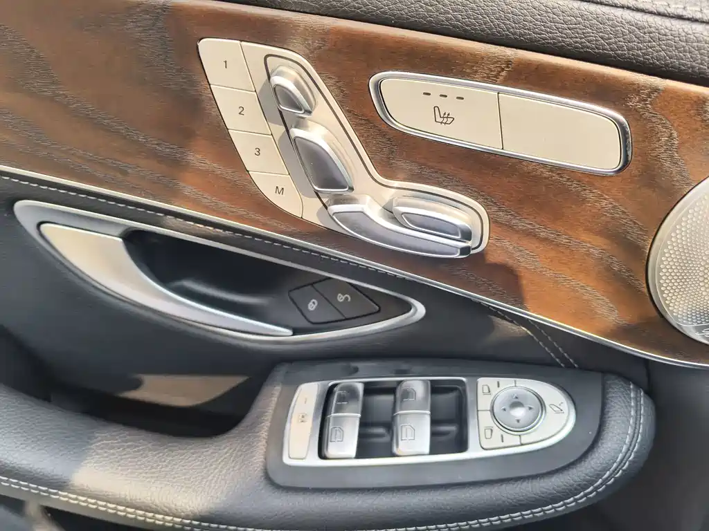 Mercedes-Benz GLC — миниатюра 16