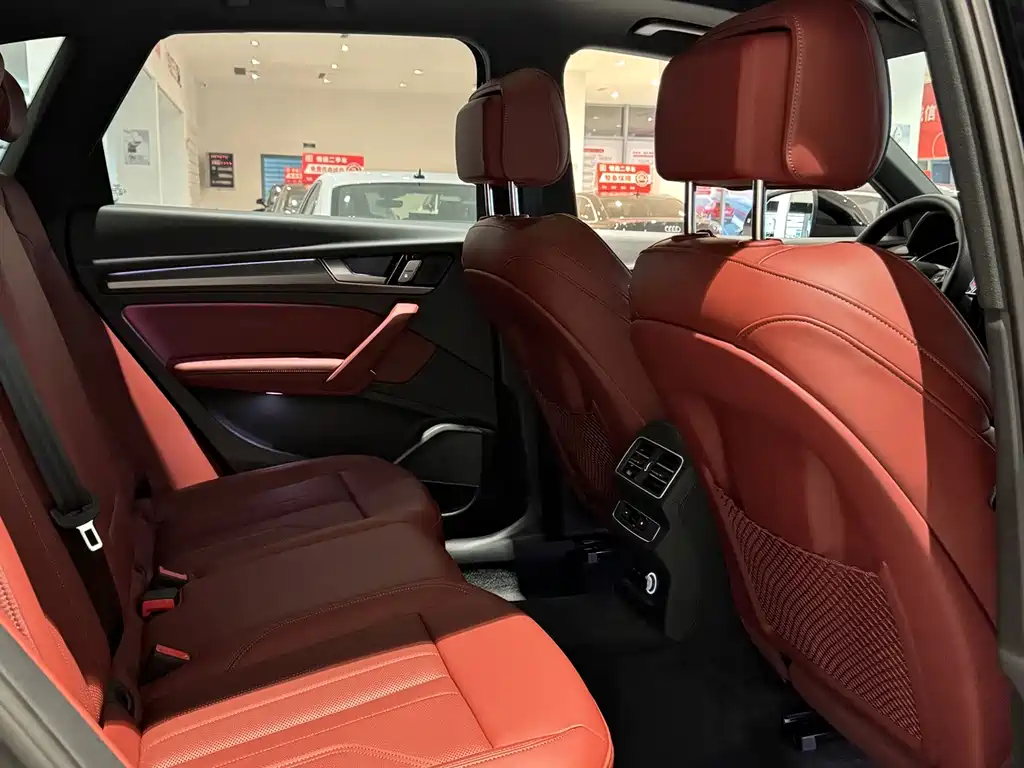 Audi Q5L — миниатюра 9
