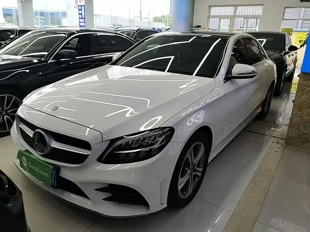 Mercedes-Benz C-Class — миниатюра 2