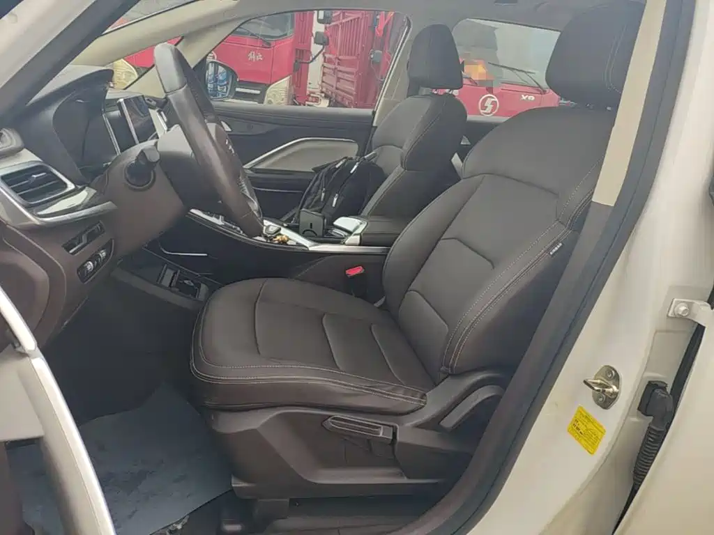 Geely Jia Ji — миниатюра 15