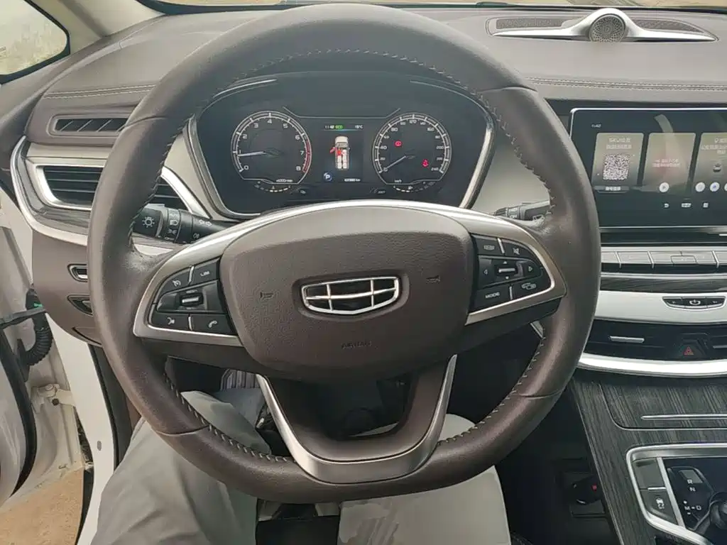 Geely Jia Ji — миниатюра 11