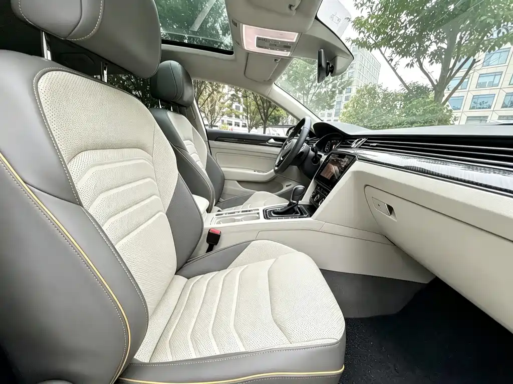 Volkswagen CC — миниатюра 7
