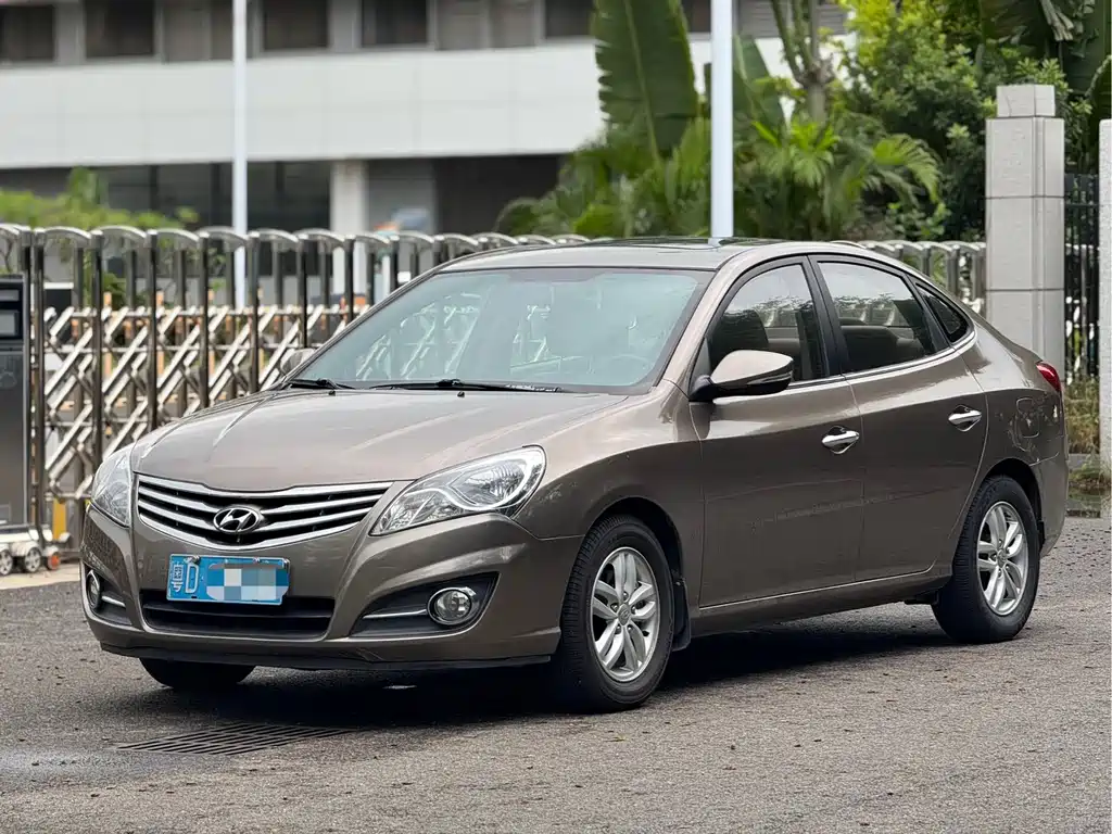 Hyundai Elantra