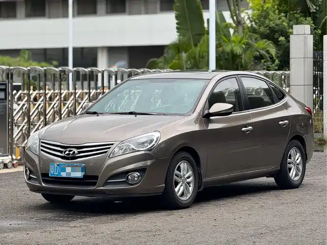 Hyundai Elantra Yuedong