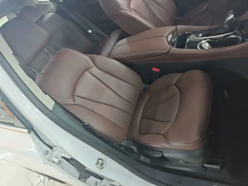 Buick Envision Plus — миниатюра 25