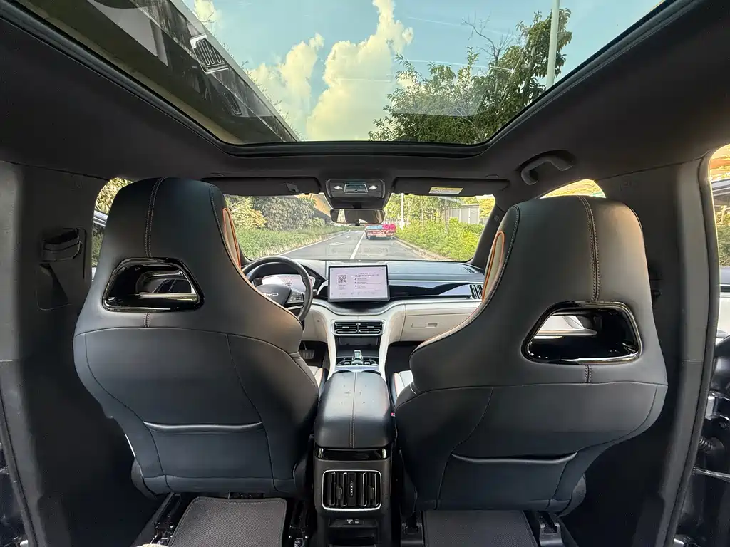 BYD PLUS New Energy — миниатюра 18