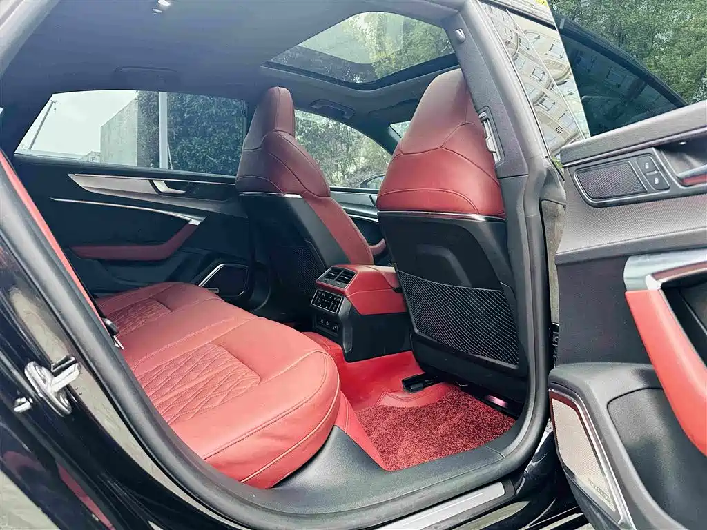 Audi A7L — миниатюра 15