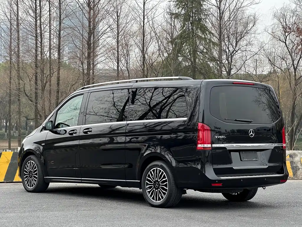 Mercedes-Benz V-Class V 2017 V 260 L Luxury Long Wheelbase
