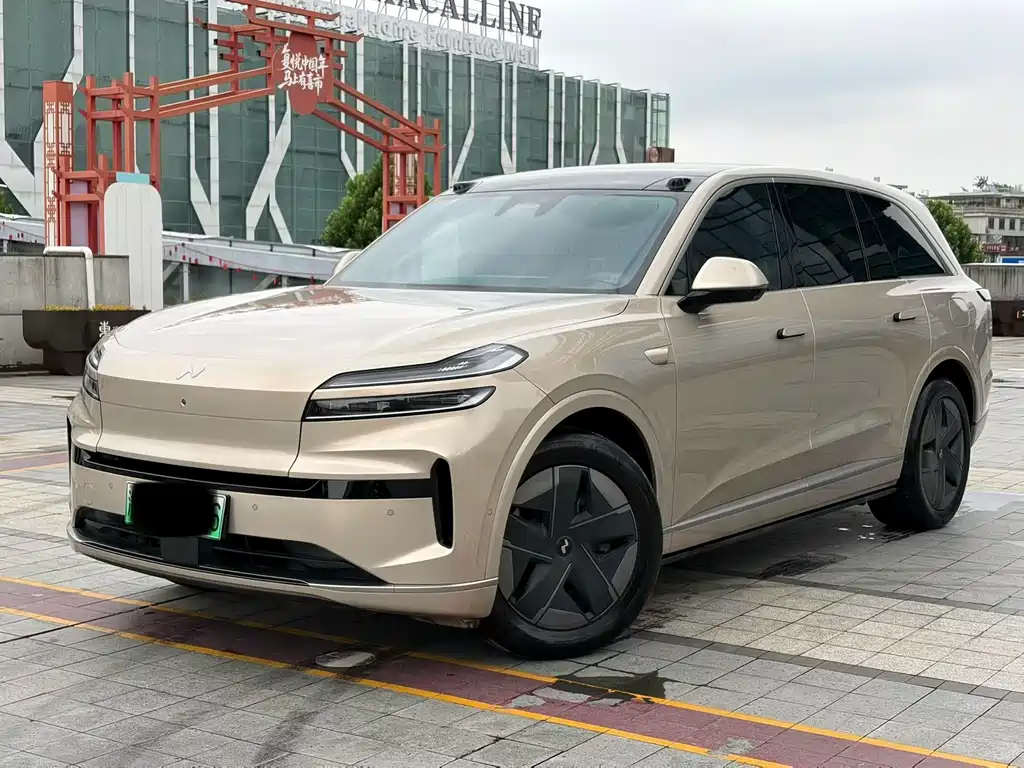 NIO Onvo L90 2025 Max 6-seat Edition