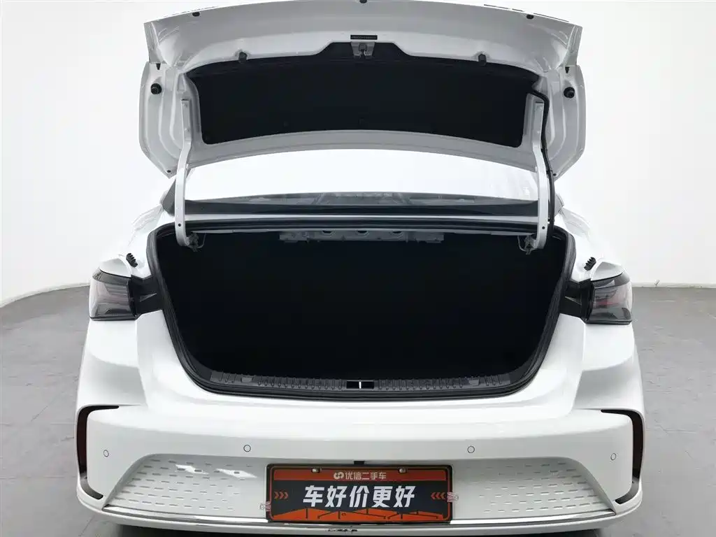 BAIC BEIJING EU5 PLUS