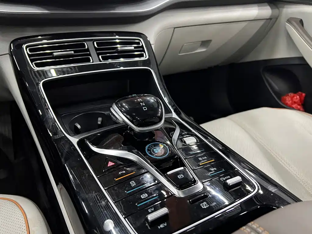 BYD Qin PLUS — миниатюра 10