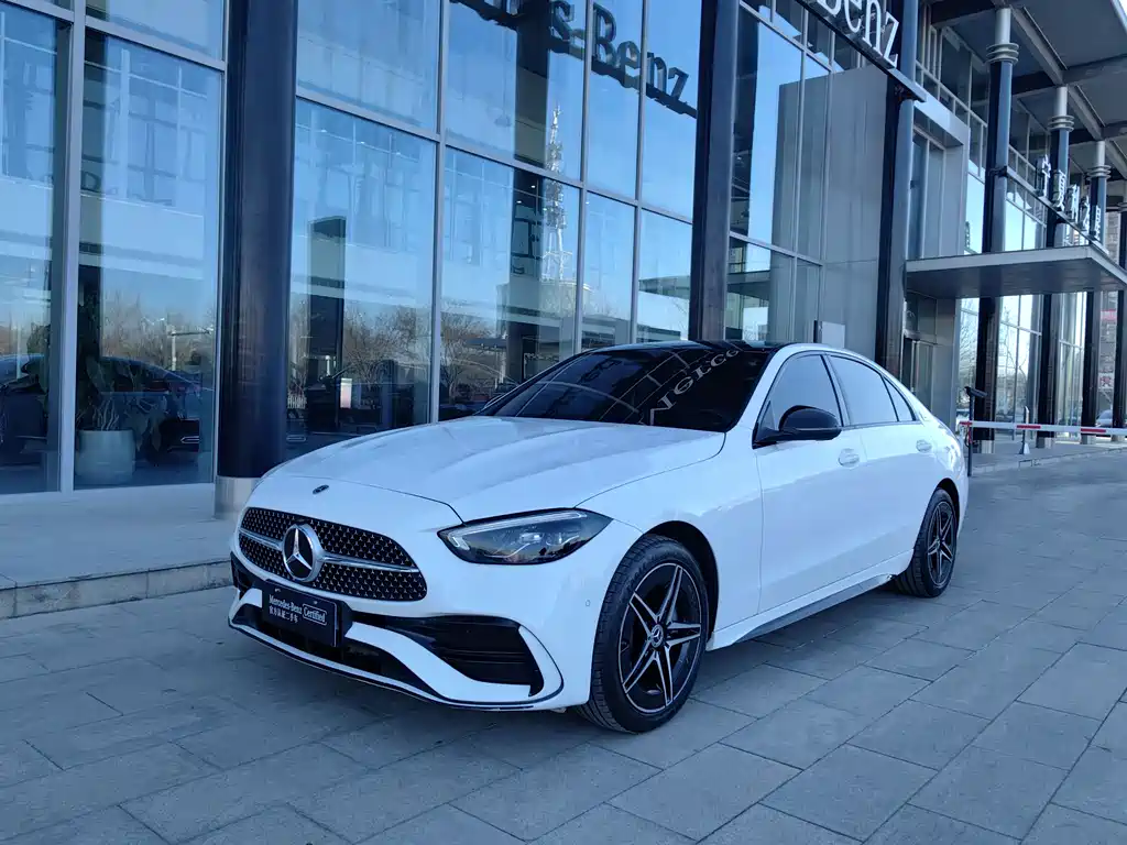 Mercedes-Benz C-Class 2024