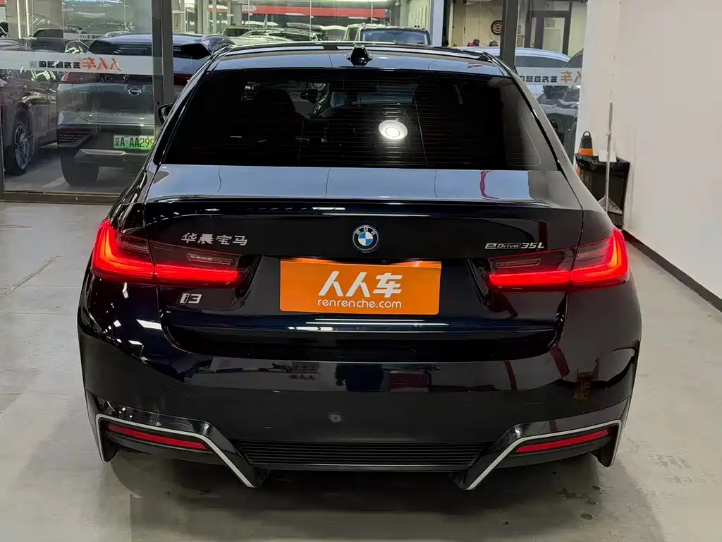 BMW i3 — миниатюра 6