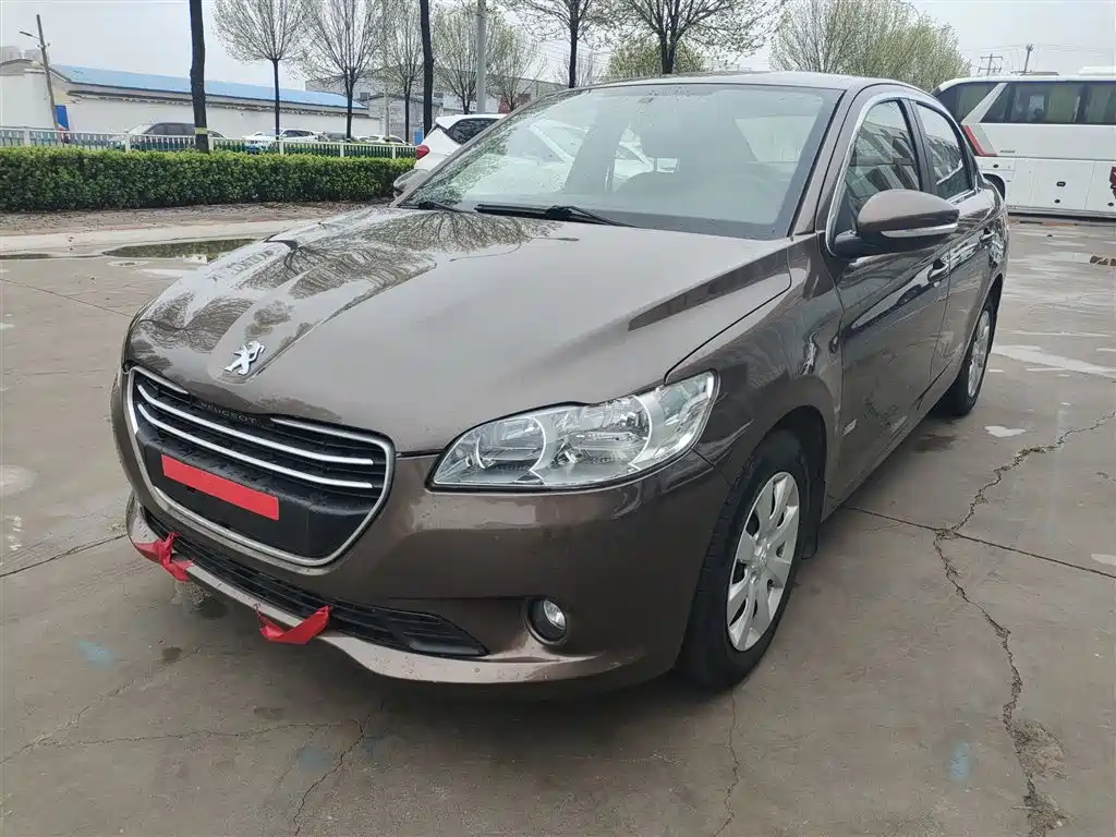 Peugeot 301 2014