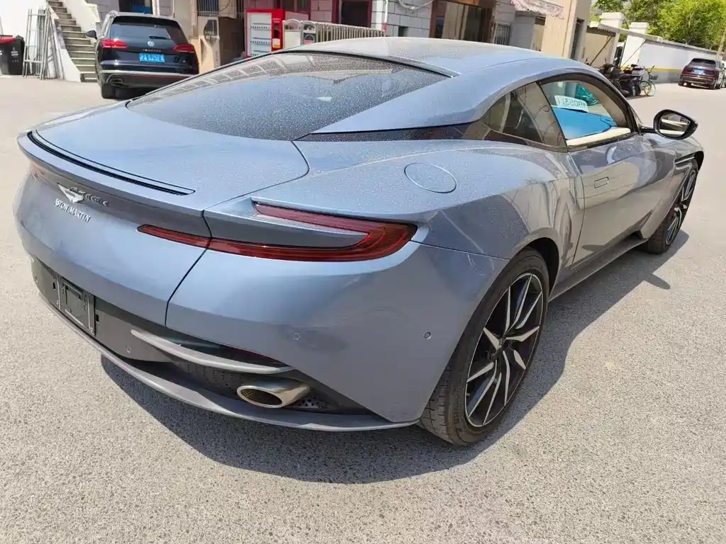 Aston Martin DB11 2019 4.0T V8 Coupe