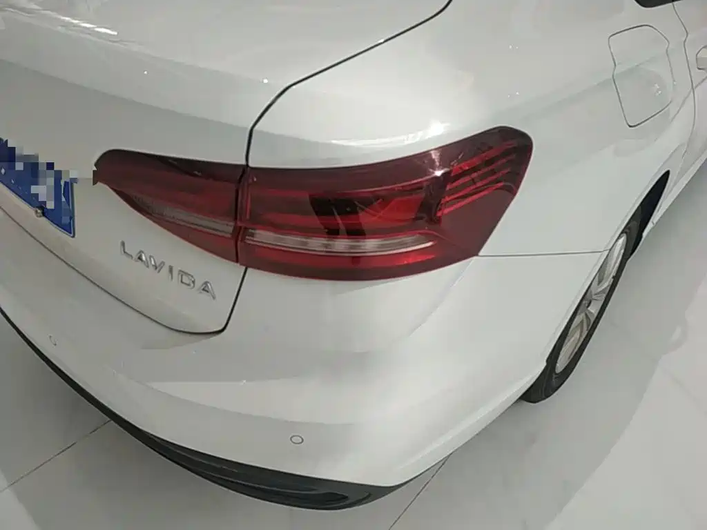 Volkswagen Lavida — миниатюра 8