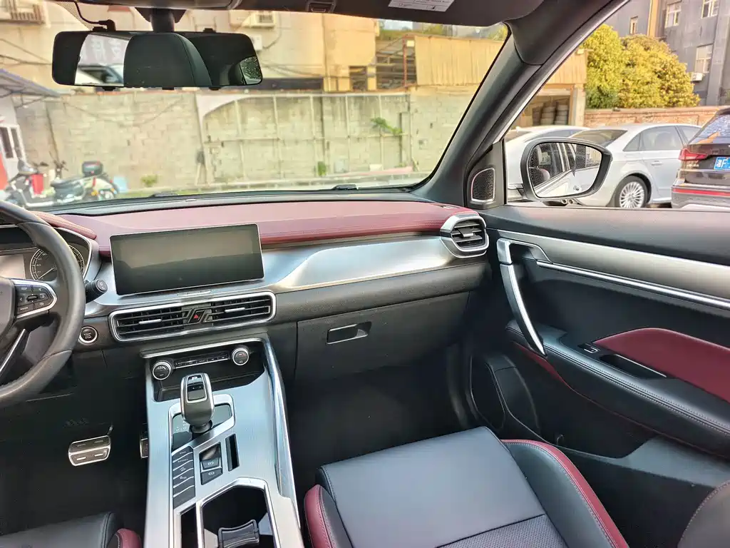Geely Binyue — миниатюра 7