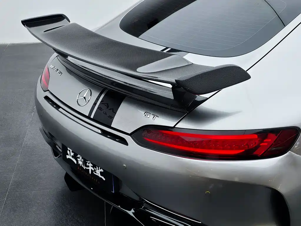 MERCEDES-BENZ AMG GT