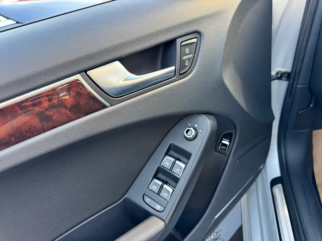 Audi A4L — миниатюра 7