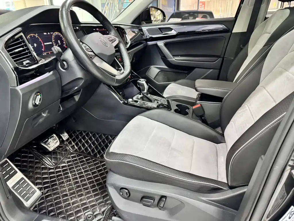 Volkswagen Tayron X 330TSI 2WD Flagship Connected Edition, фото 9