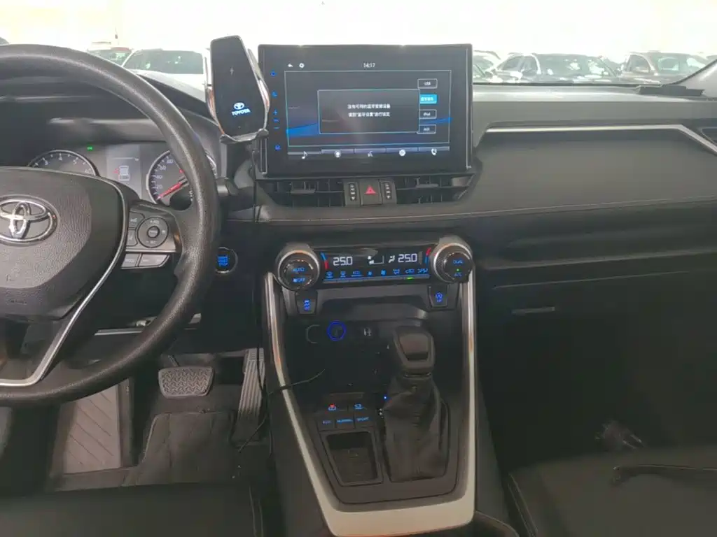 Toyota Wildlander — миниатюра 13