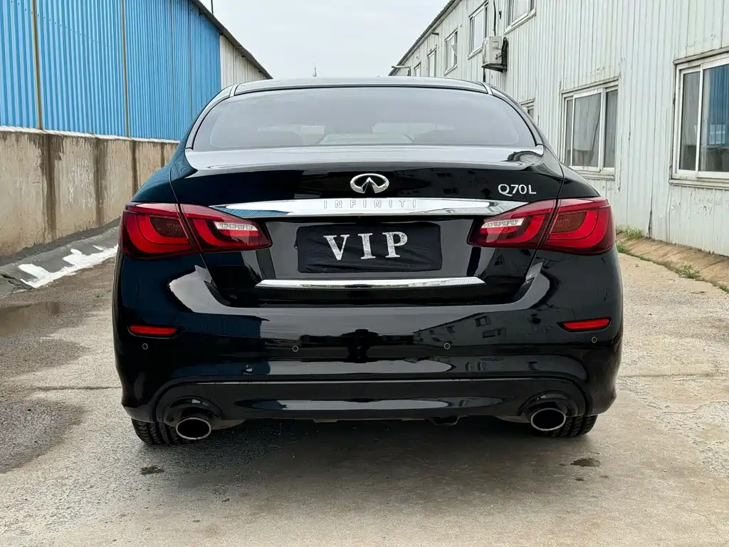 Infiniti Q70 — миниатюра 8