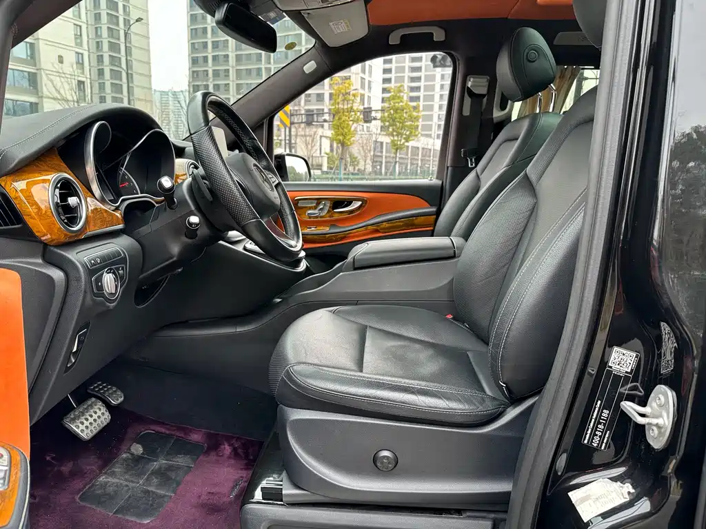 Mercedes-Benz V-Class V 2017 V 260 L Luxury Long Wheelbase