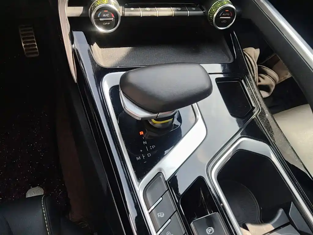 Geely Xingyue S — миниатюра 14