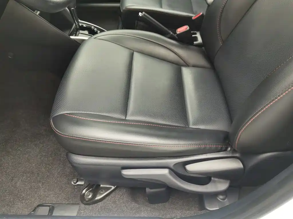 Toyota Yaris L — миниатюра 20