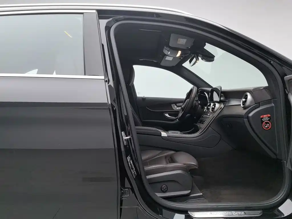 Mercedes-Benz GLC — миниатюра 23