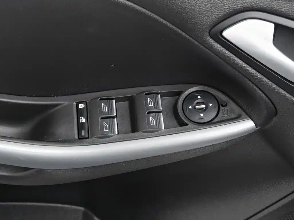 Ford Focus — миниатюра 9