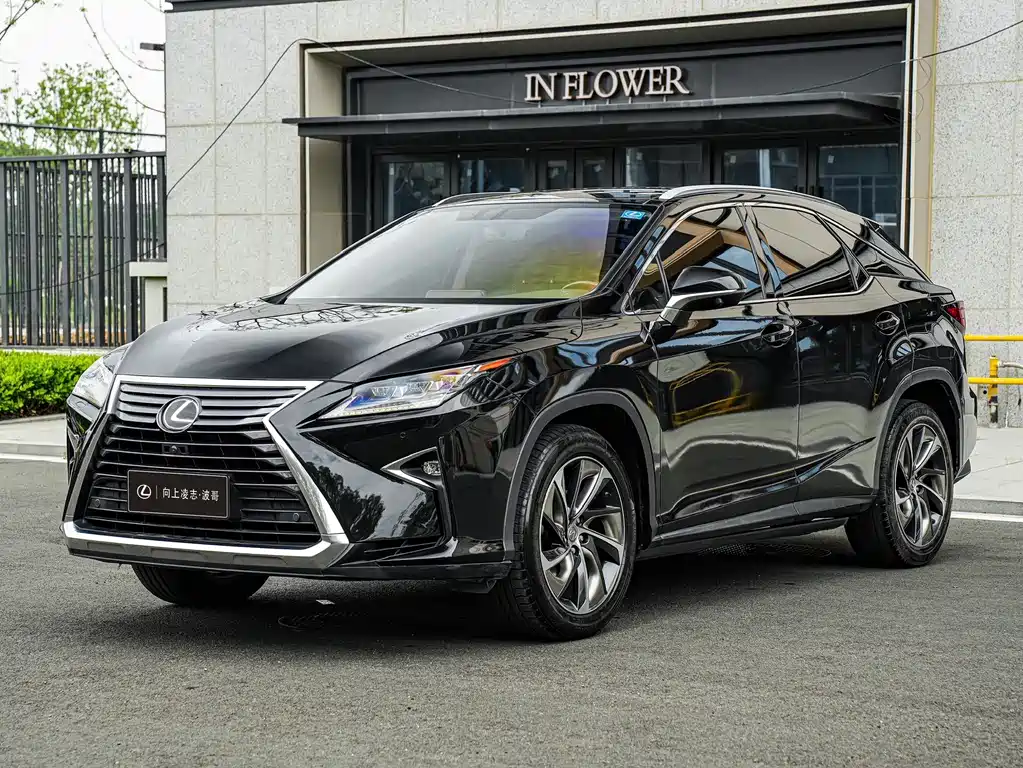 Купить Lexus RX