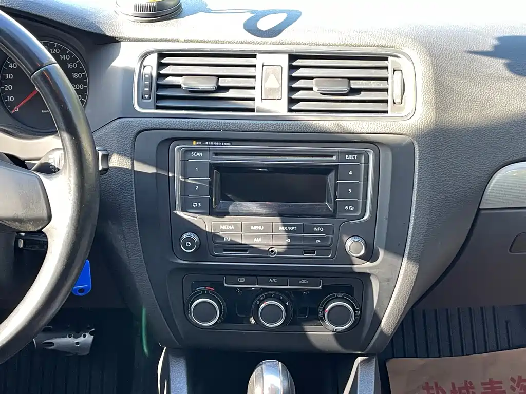 Volkswagen Sagitar — миниатюра 14