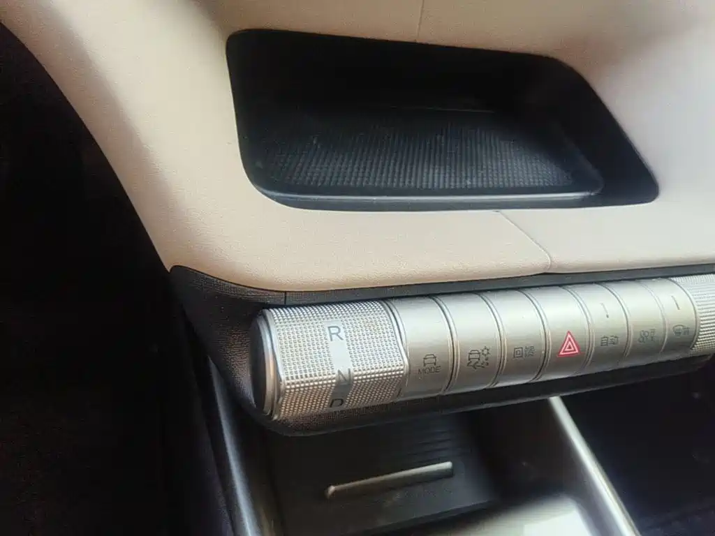 BYD Dolphin — миниатюра 14