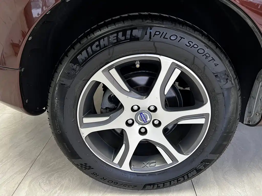 Volvo XC60 (Import) — миниатюра 4