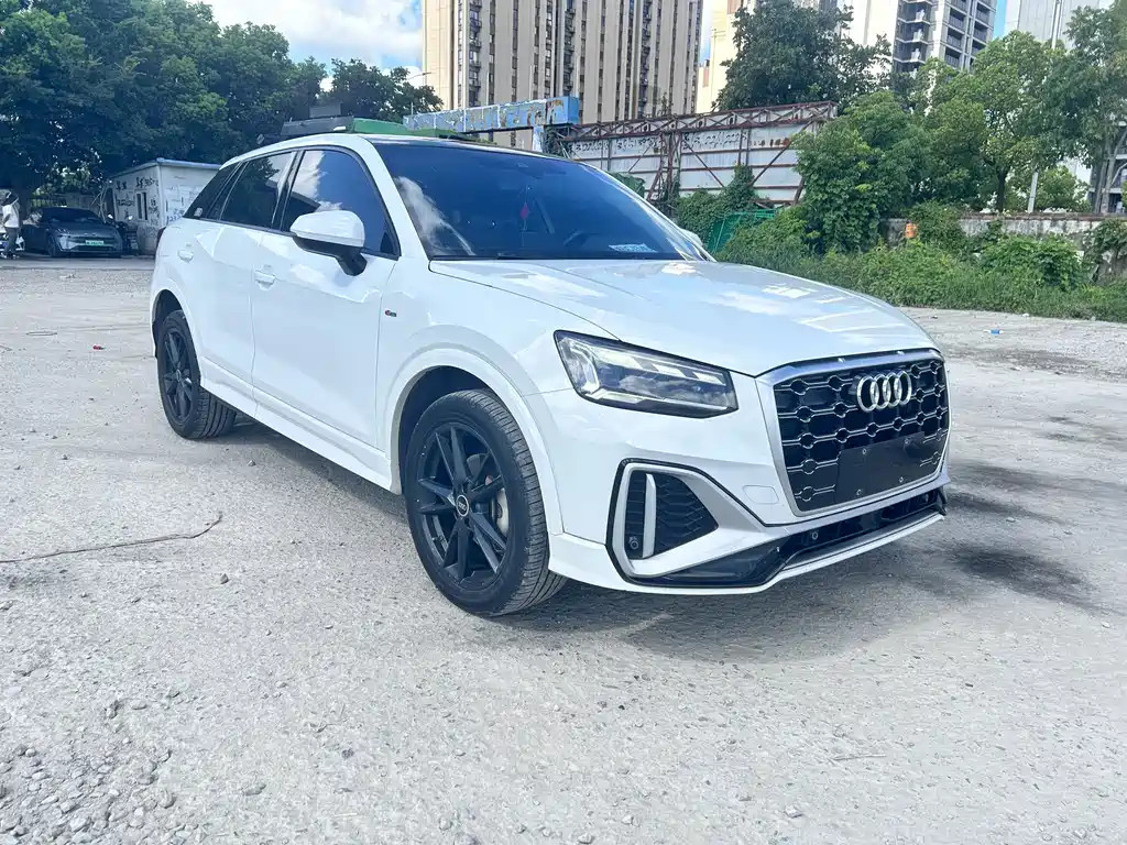 Audi Q2L — миниатюра 2