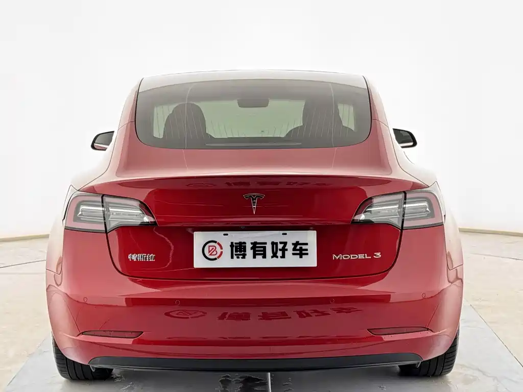 Tesla Model 3 — миниатюра 12