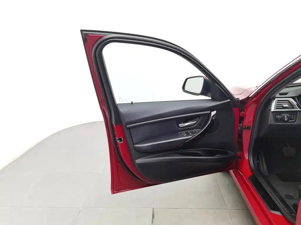 BMW 3 Series — миниатюра 8