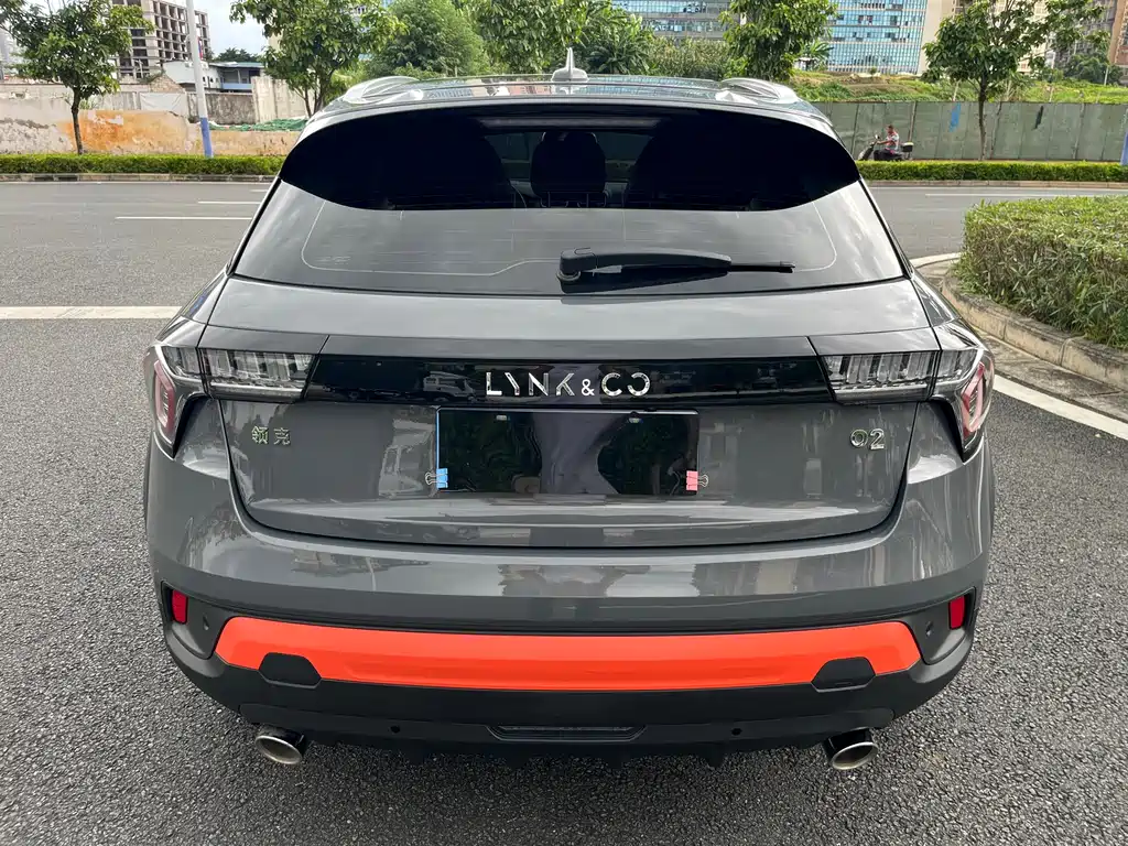 LYNK 02
