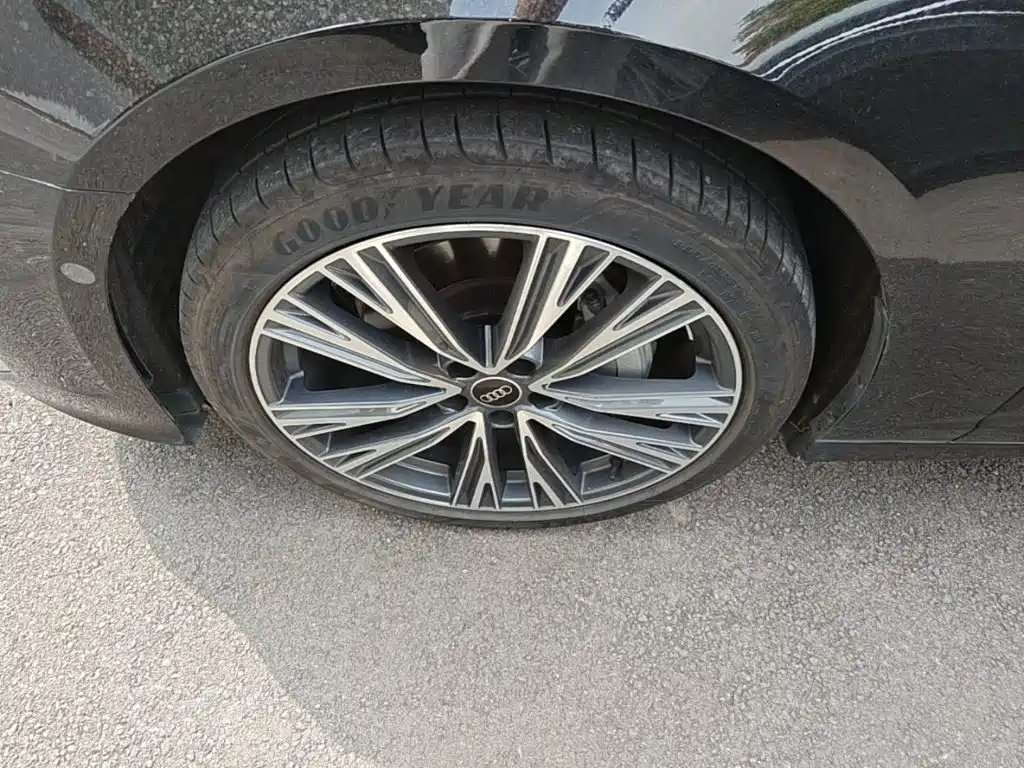 Audi A6L — миниатюра 23