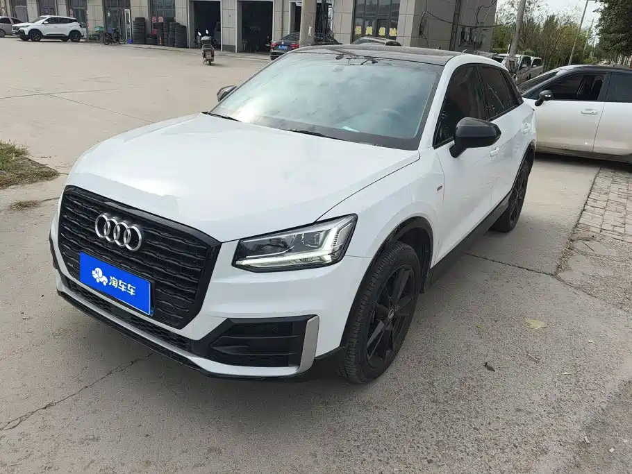 Audi Q2L